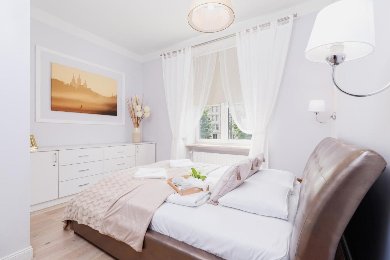 Apartment Modern Lubicz By Renters Krakau